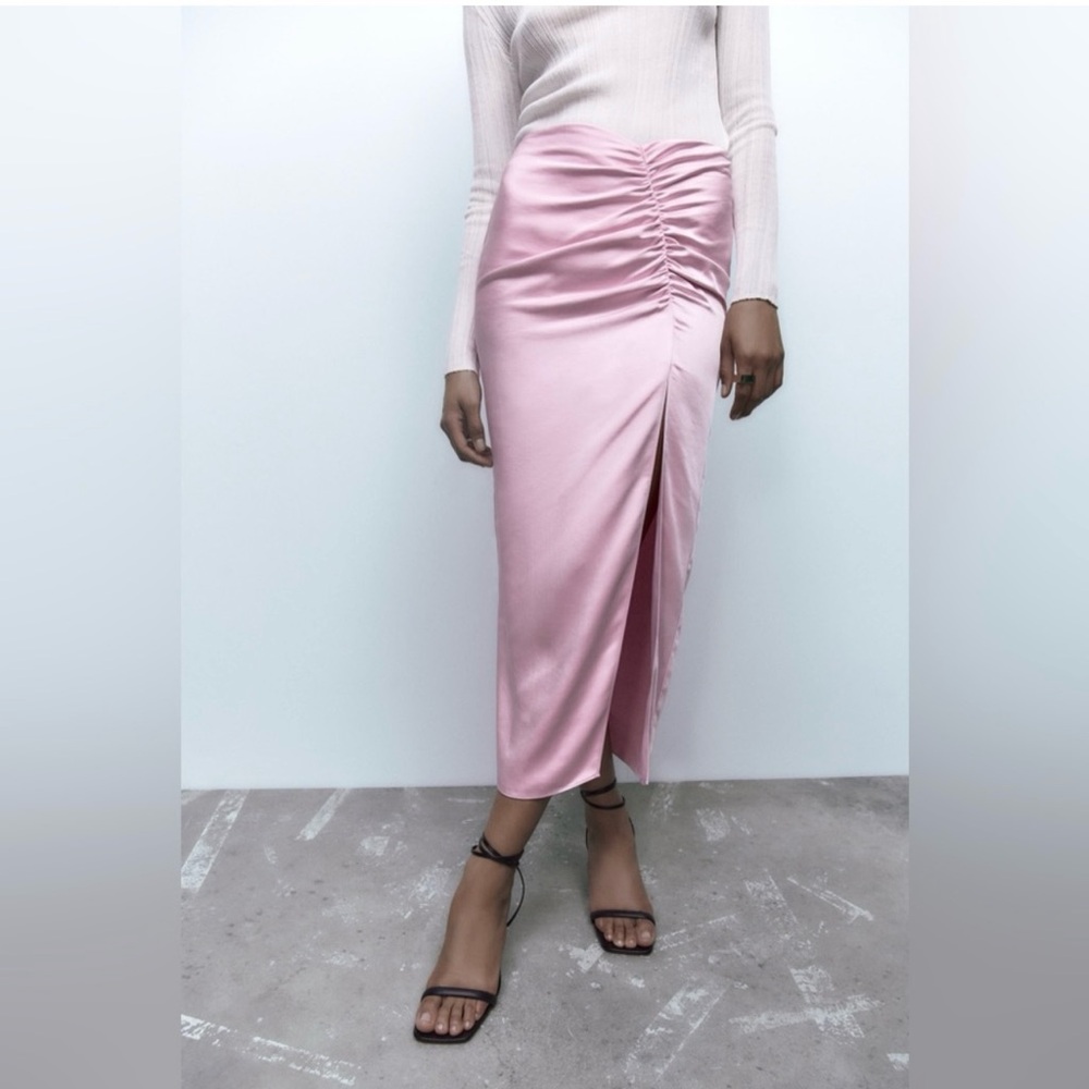ZARA Women’s Pink Ruched Satin Effect Midi Skirt Size XL. 2157/248